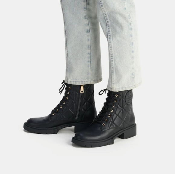 New! Laila Bootie, Size 7 - Picture 1 of 6